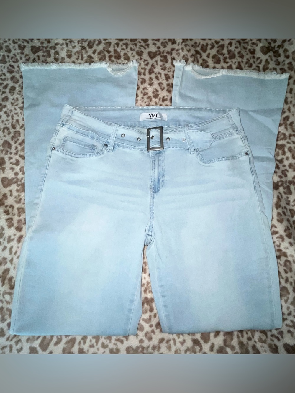 YMI - Women's Pale Blue High-Rise Skinny-flare Jeans with Belted Waist